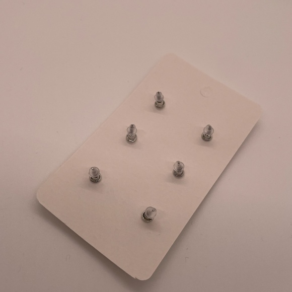 ❤️ FREE Easter Holiday Carrot Rabbit Bunny Rabbit Egg Holiday Stud Hip Earrings - Picture 5 of 5